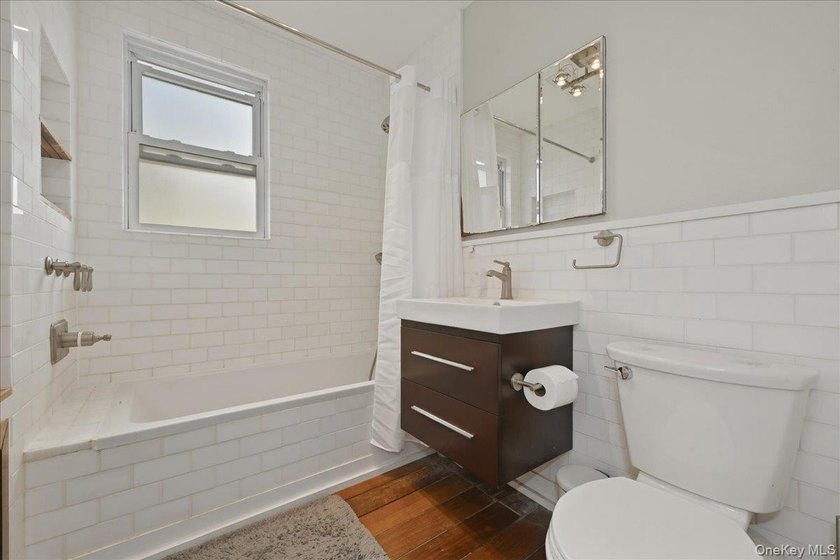 STOP THE CAR! Don't Miss out on this amazing 3 BR 1.5 Bath - photo 21