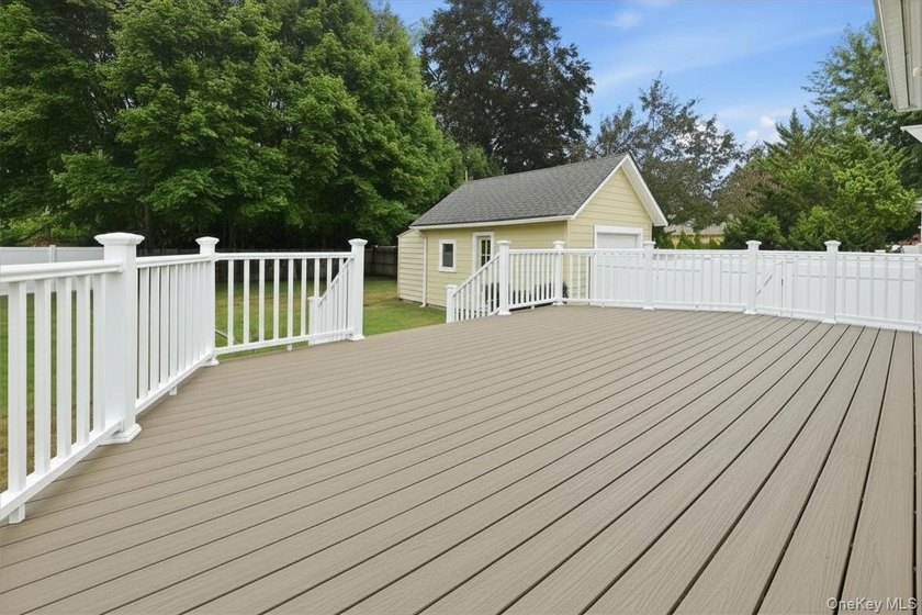 STOP THE CAR! Don't Miss out on this amazing 3 BR 1.5 Bath - photo 23