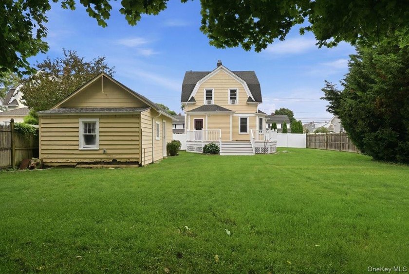 STOP THE CAR! Don't Miss out on this amazing 3 BR 1.5 Bath - photo 30