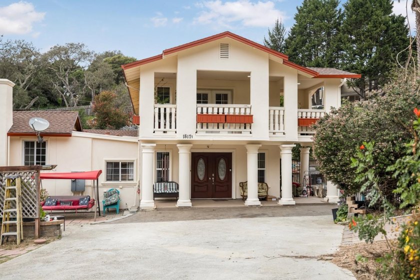 Welcome to this spacious 3-bedroom, 3-bathroom home located in - photo 6