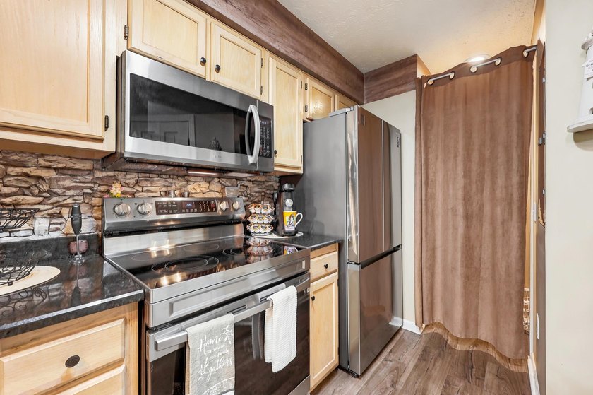 Completely remodeled and move-in ready! This 2-bedroom - photo 17