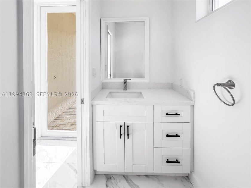**NEW CONSTRUCTION** Stunning Brand-New 4Bedroom, 3Bathroom Home - photo 22