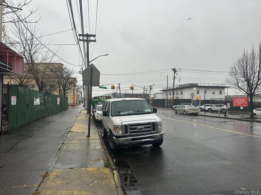 Exceptional development opportunity in Jamaica, Queens! This 2 - photo 3