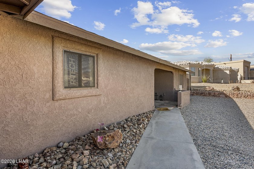 Welcome home to this charming 3-bedroom, 2-bath residence - photo 9