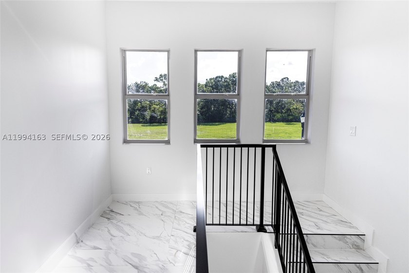 **NEW CONSTRUCTION** Stunning Brand-New 4Bedroom, 3Bathroom Home - photo 32