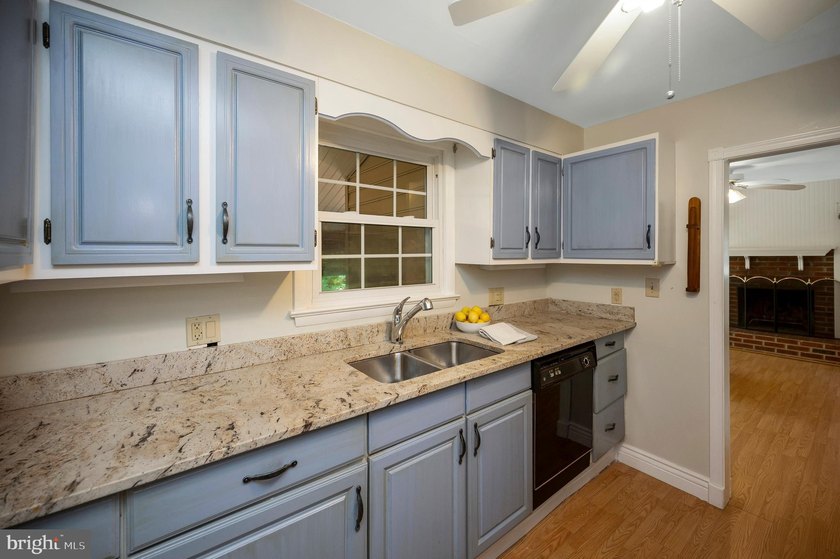 Welcome home to 139 Larkspur Lane, a waterfront retreat on - photo 15
