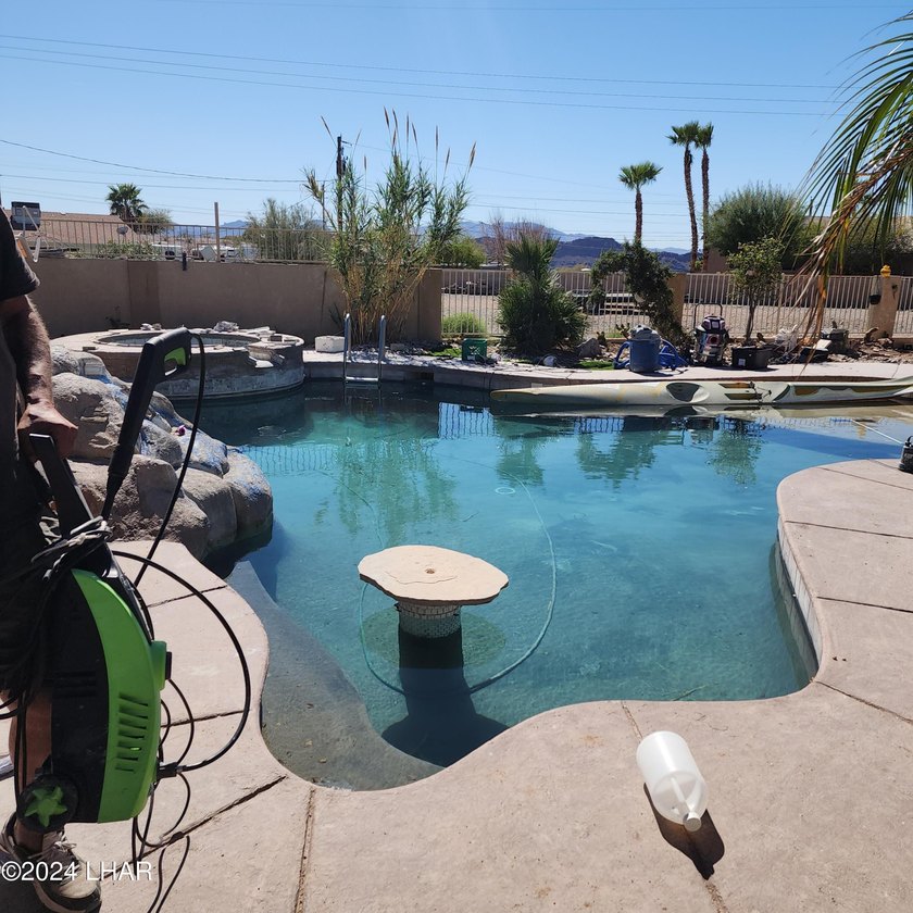 *****HANDYMAN SPECIAL***** Great for a flip or reno. Make it - photo 3