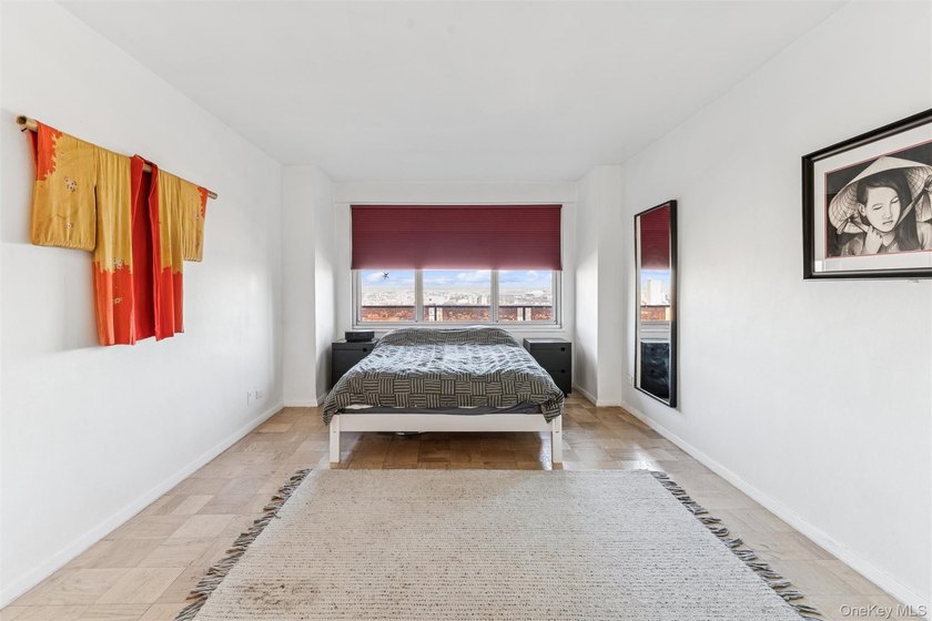 Experience luxury living in this rarely available 23rd-floor *E* - photo 12