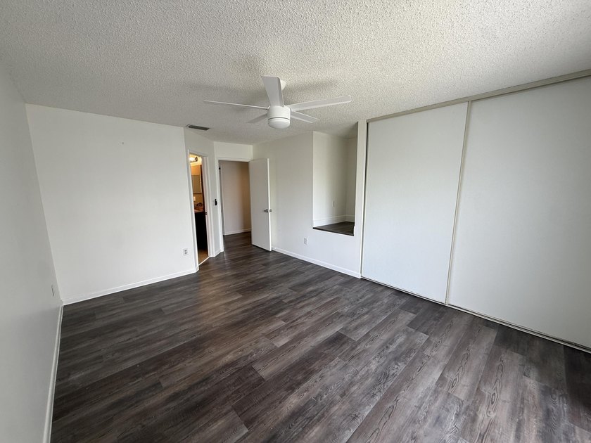 Charming 2BR/2.5BA townhome in the highly sought-after Riverwalk - photo 20