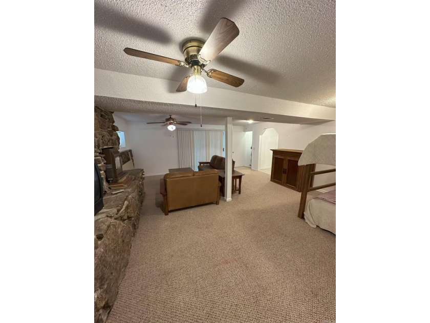 This 2 bdrm/2 bath cozy cottage on the shore of Greers Ferry - photo 13