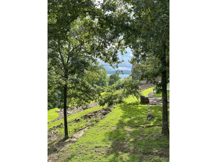 This 2 bdrm/2 bath cozy cottage on the shore of Greers Ferry - photo 21