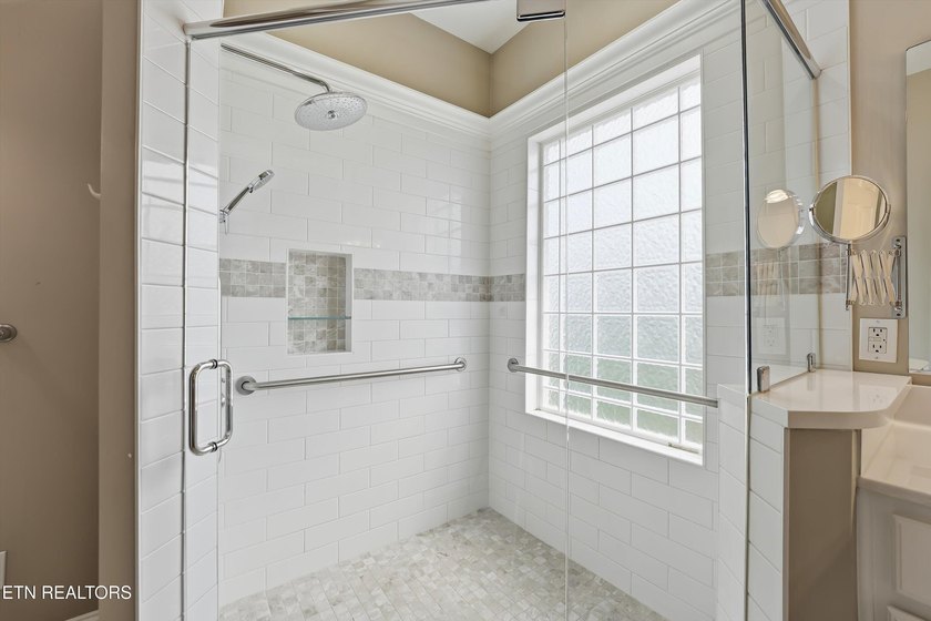Welcome Covington Place! Conveniently located to Sevierville - photo 25