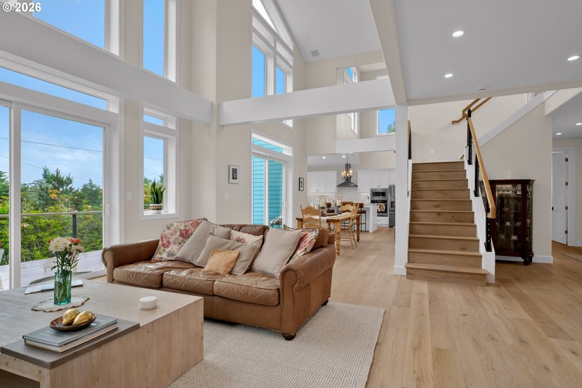 Contemporary coastal luxury awaits in this exceptional - photo 7