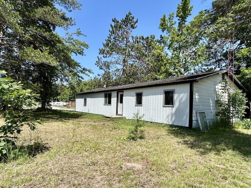 Brought back to life in 2026! This adorable 3-bedroom, 2-bath - photo 5