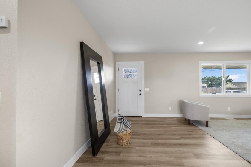 Owners willing to offer up to $10,000 for closing cost - photo 6