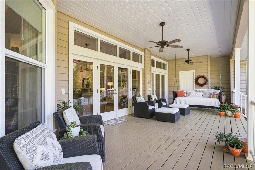 Opportunity awaits with the layout of this home. The main living - photo 14