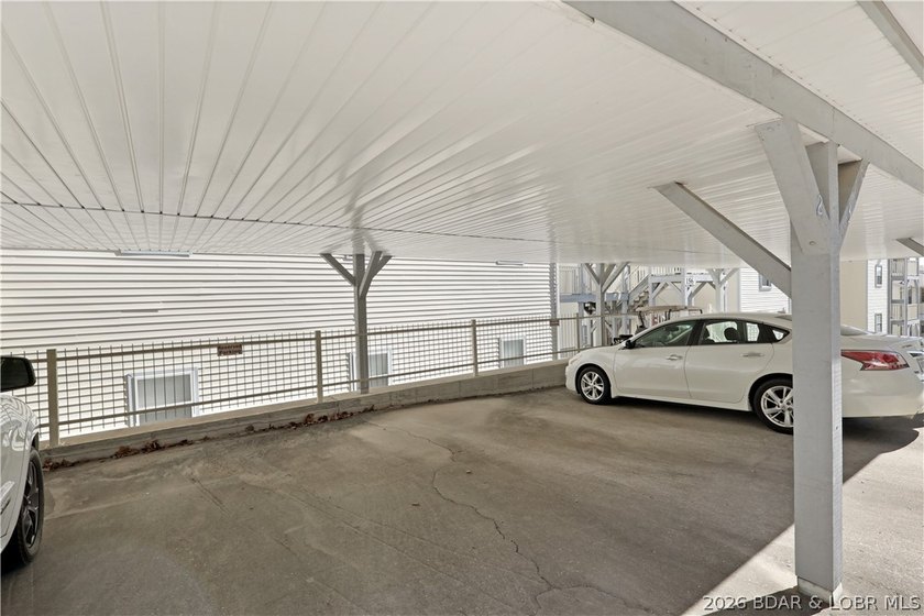 We invite you to take a look at this new listing here in Oak - photo 23