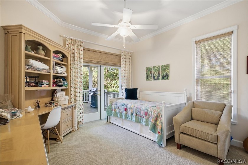 Opportunity awaits with the layout of this home. The main living - photo 49