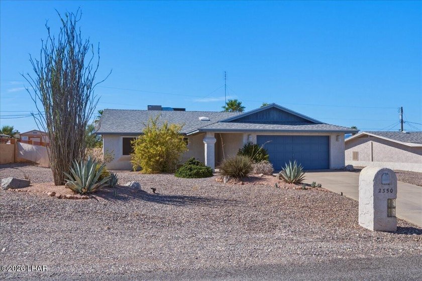 Every great Lake Havasu home starts with the essentials: lake - photo 4