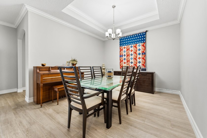 Beautifully maintained and loaded with upgrades, this 3-bedroom - photo 10