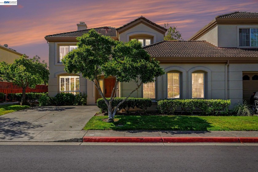Gated community in prime location. EZ access to community - photo 2