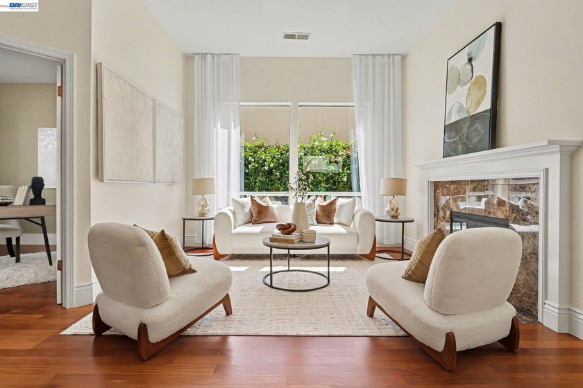 Gated community in prime location. EZ access to community - photo 5