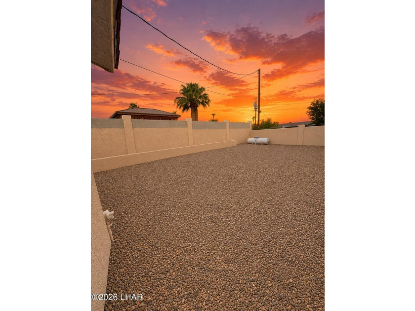 Opportunity awaits with this well-cared-for 3-bedroom, 2-bath - photo 5