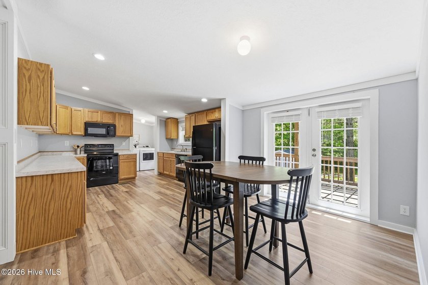 Better than new Modern Oasis on 1+ Acre in Hampstead &amp; No HOA in - photo 15