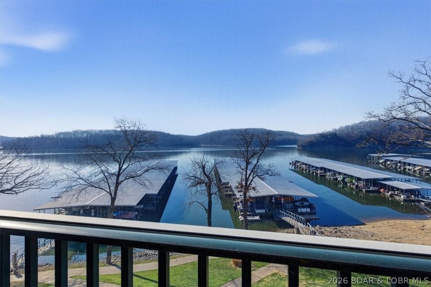 This 1-Bed, 1-Bath, condo spans 589 Sq Ft and is perfectly - photo 22