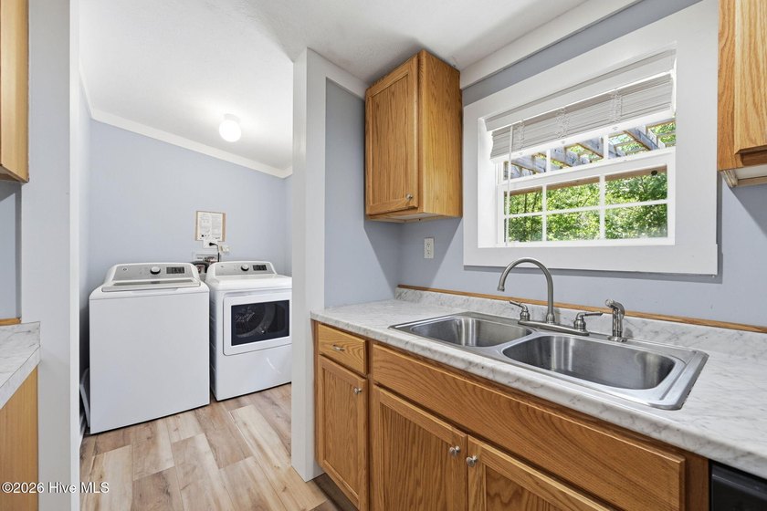 Better than new Modern Oasis on 1+ Acre in Hampstead &amp; No HOA in - photo 22
