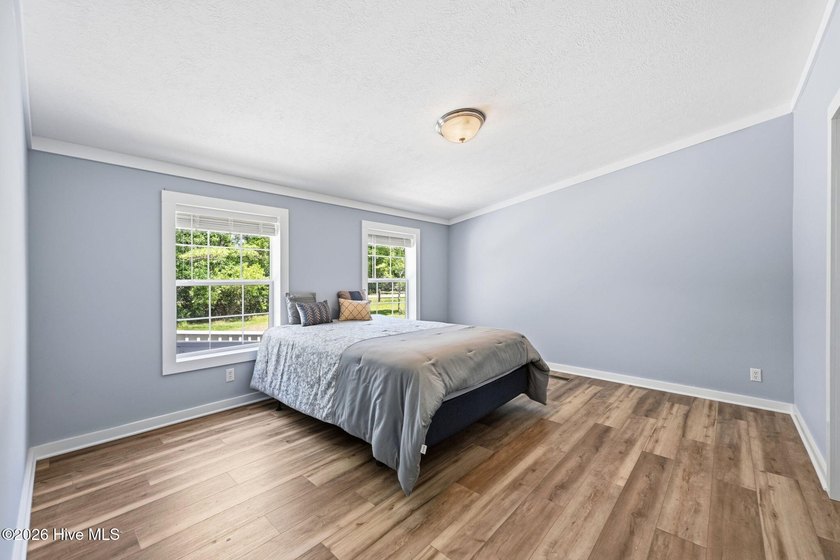 Better than new Modern Oasis on 1+ Acre in Hampstead &amp; No HOA in - photo 24