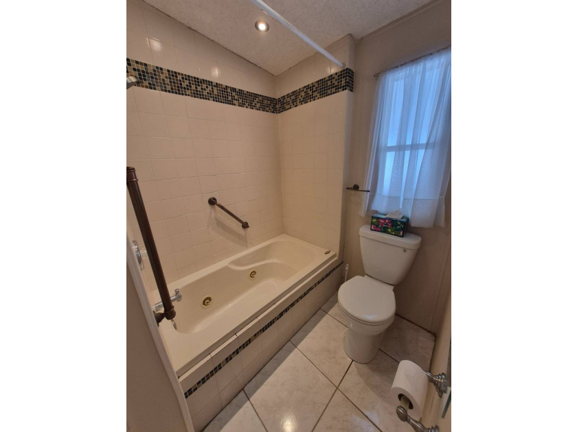 RIVERVIEW FLORIDA!! HACIENDA HEIGHTS!! ...one of the most - photo 35