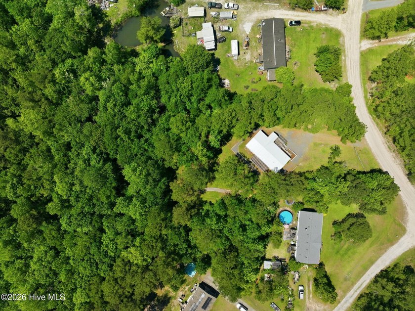 Better than new Modern Oasis on 1+ Acre in Hampstead &amp; No HOA in - photo 52