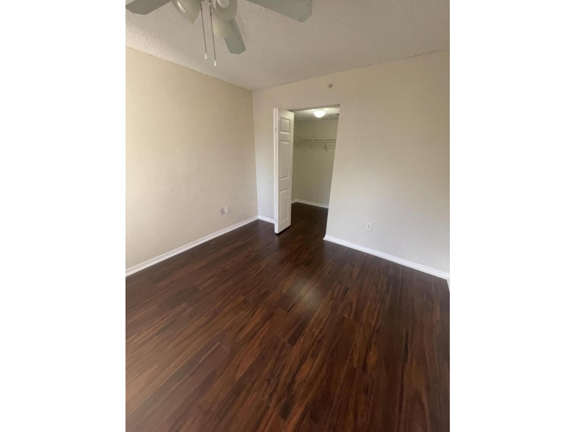 Welcome to your three-bedroom, two-bathroom waterfront - photo 7