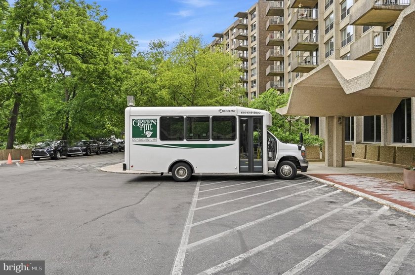 This one bedroom two  bathroom condominium is priced to sell.  A - photo 12