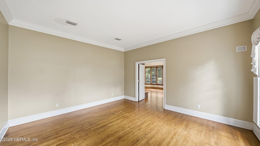Tucked away on over 2 private acres in the heart of Mandarin - photo 15