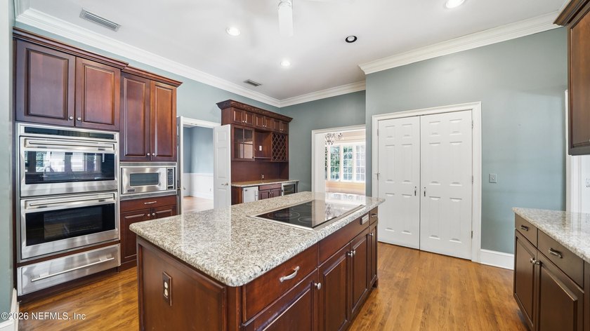 Tucked away on over 2 private acres in the heart of Mandarin - photo 27