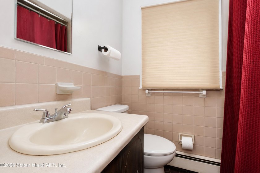 Welcome to 14 Martin Avenue! This spacious detached two-family - photo 36