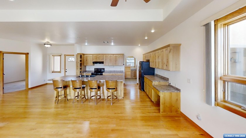 Charming Southwestern-style 3BD/2BA home off N Swan, surrounded - photo 8