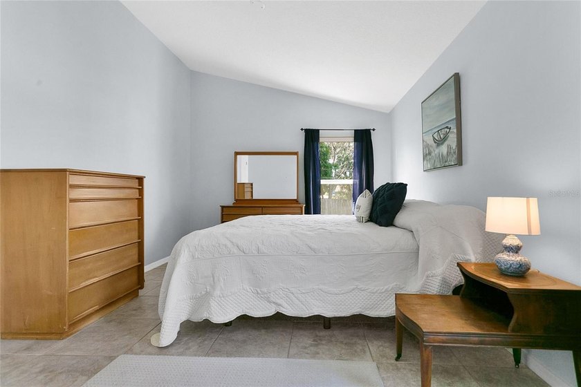 Welcome home to this beautifully updated 3-bedroom, 2-bathroom - photo 12