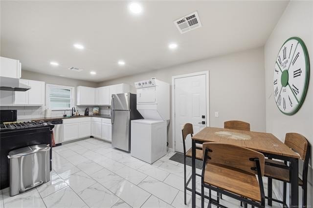 Discover a premier turnkey investment property or chic modern - photo 15