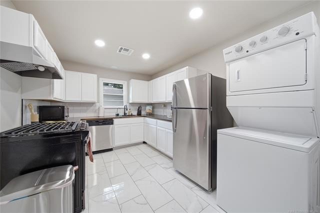 Discover a premier turnkey investment property or chic modern - photo 16