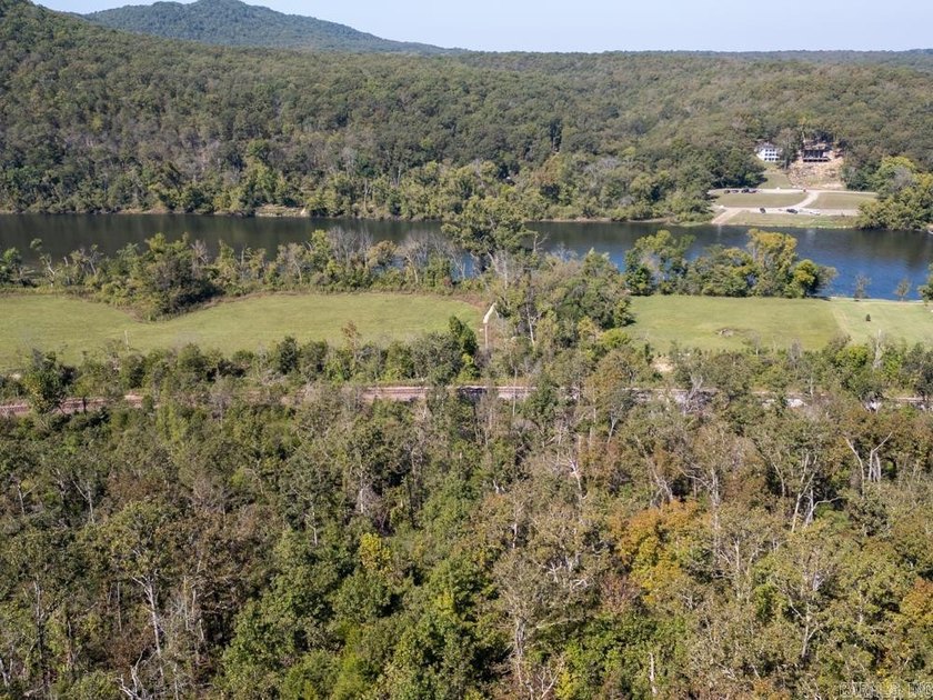 3.9 Acres Overlooking the White River - Mountain Home, AR This 3 - photo 34