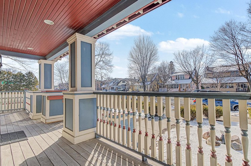 Prime mixed-use commercial duplex on Grand Avenue offering - photo 3