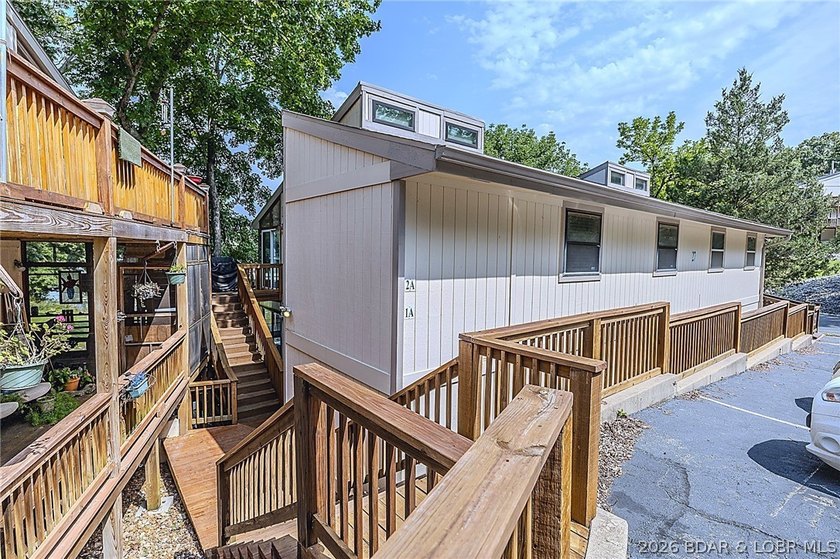Immaculate and beautifully updated 2-bedroom, 2-bath furnished - photo 17