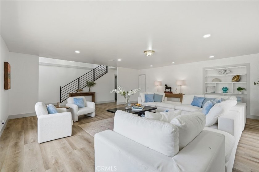 9051 Glenridge Ave - photo 9