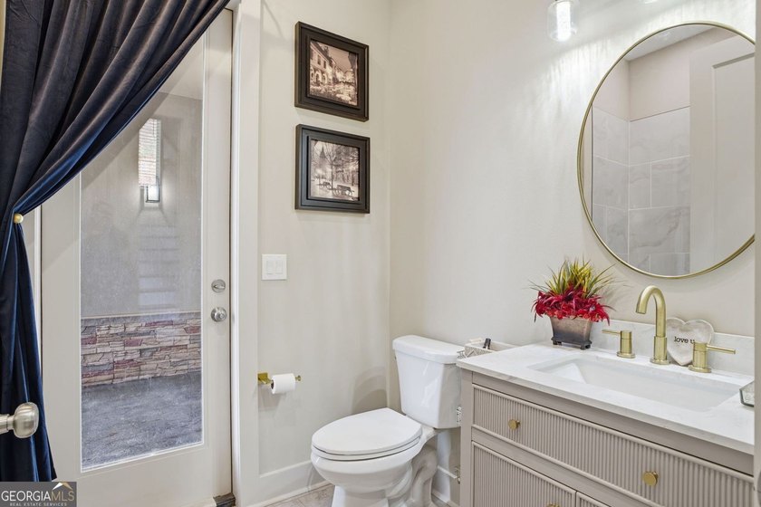 Discover your dream home with breathtaking panoramic long-range - photo 25