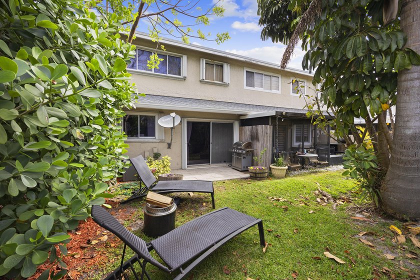 Beautifully updated townhome in the gated community of Discover - photo 30