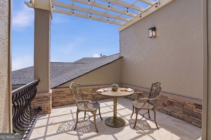 Discover your dream home with breathtaking panoramic long-range - photo 45