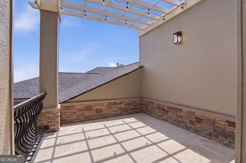 Discover your dream home with breathtaking panoramic long-range - photo 48